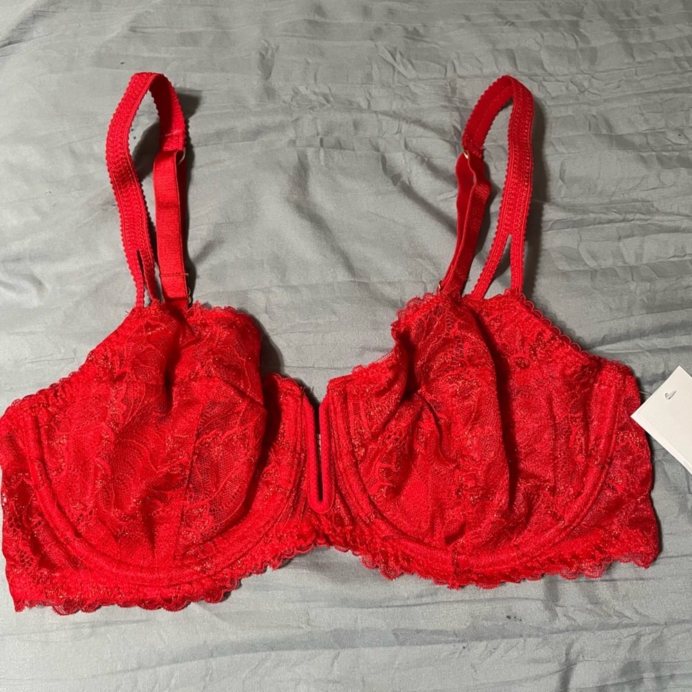 BRAND NEW! Never worn